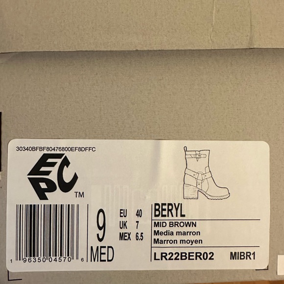 Kenneth Cole Boot - Picture 2 of 6